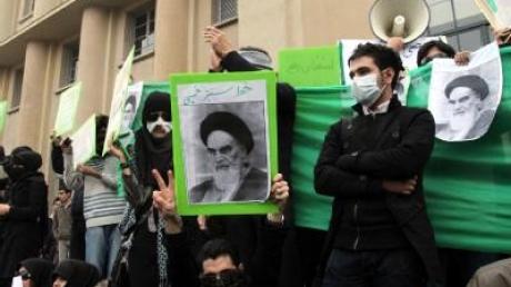 Iran lässt zwei Oppositionelle hinrichten