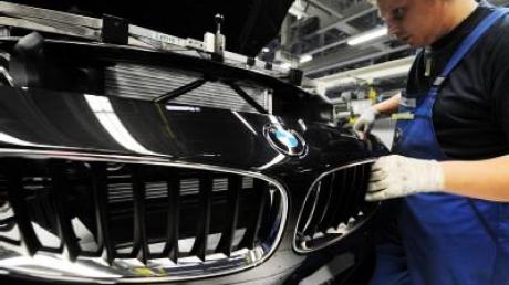 BMW fährt in die schwarzen Zahlen