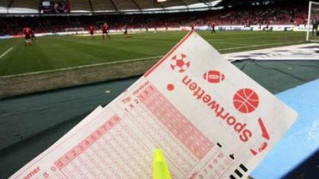 Das Spiel des TSV 1860 München gegen RW Ahlen (0:1) steht laut DFB unter Manipulationsverdacht.
