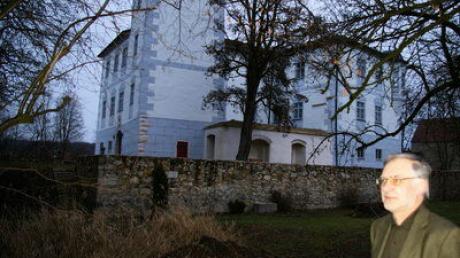 Seit mehr als 30 Jahren saniert die Familie Peter und Helga Leuschner ihr Burgschloss, Burg, Schloss in Hofstetten. Nach der zweiten Sanierungsrunde sind sie jetzt fast fertig. Peter Leuschner, Altmühltal