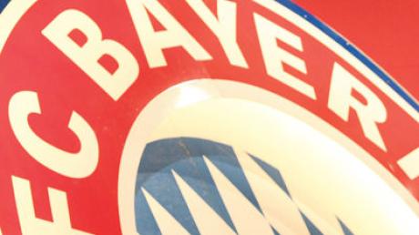 Der FC Bayern hat für die kommende Saison einen neuen Torwart verpflichtet.
