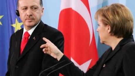 Analyse: Merkels schwieriger Besuch am Bosporus