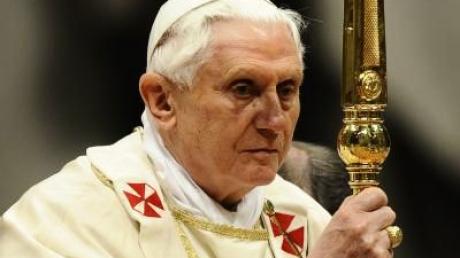 Missbrauchsfälle: Vatikan verteidigt den Papst
