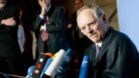 Schäuble stimmt Bürger auf Sparpaket ein