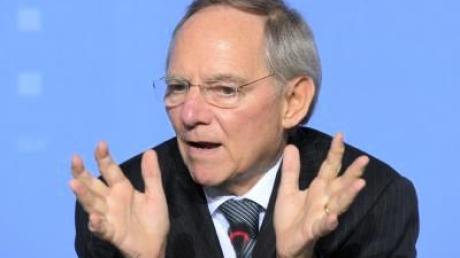 Schäuble verteidigt Griechenland-Hilfe