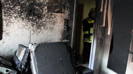 In Augsburg ist an Pfingstmontag bei einem Wohnungsbrand in Haustetten ein Schaden in Höhe von 30.000 Euro entstanden.