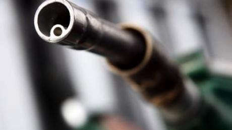 ADAC: Benzinpreis sinkt