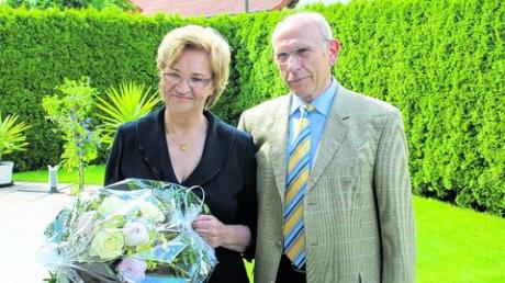 Auf 50 Jahre gemeinsamen Lebensweg können Ulrike und Joachim Wisnewski in ihrem schönen Eigenheim zufrieden Rückschau halten. Foto: Kühne