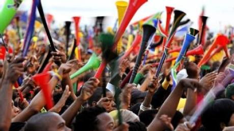 Der Soundtrack von Afrikas WM: Vuvuzelas überall