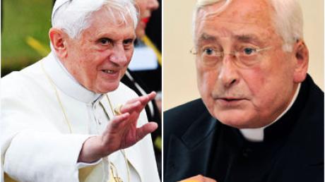 Links im Bild Papst Benedikt XVI., rechts Augsburgs ehemaliger Bischof Walter Mixa.