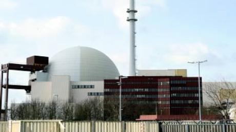 Atom-Laufzeiten und Energieabgabe heftig umstritten