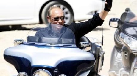 Wladimir Putin besucht Harley-Davidson-Treffen