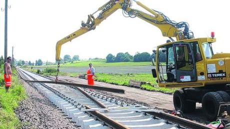 Wegen Bauarbeiten an Gleisen und Anlagen kommt es in der Region zu Behinderungen im Bahnverkehr. Archivfoto: Kircher