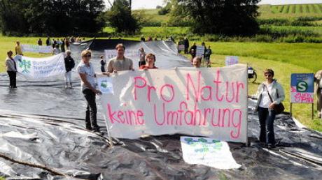 Protest gegen Ortsumfahrung der B300 in Gessertshausen