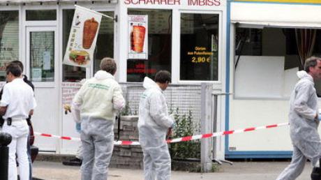 Neun Tote, eine Waffe, keine Spur: Seit zehn Jahren jagt die Polizei einen Serienmörder, der unter anderem in Nürnberg (Bild) zuschlug. Doch der "Döner-Killer" ist unauffindbar. Bild: dpa