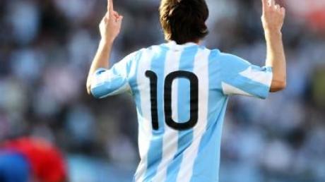 Argentinien tanzt Spanien aus - Verlierer Maradona