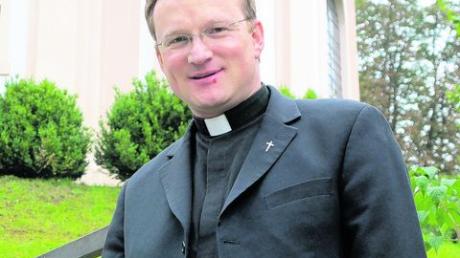 Der neue Pfarrer in Violau, Thomas Philipp Pfefferer, wird am 19. September in sein Amt eingeführt. Foto: Günther Herdin