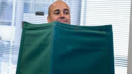 Reinfeldt muss nach Wahlsieg neue Mehrheit finden