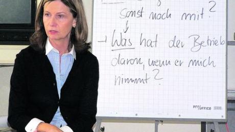 Kommunikationstrainerin Johanna Fischer - selbst Mutter und Frau im Beruf - hatte für die Teilnehmerinnen viele Tipps parat. Foto: Agentur für Arbeit