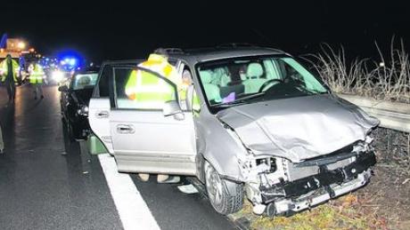 Die Fahrerin dieses Autos wurde bei einem Unfall auf der Autobahn lebensgefährlich verletzt. Foto: Heinz Reiß
