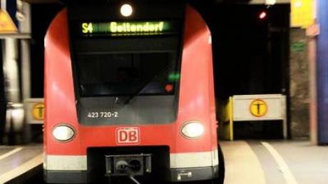 Das vierstündige Chaos auf der Münchner S-Bahn-Stammstrecke am Donnerstag hatte einen kuriosen Grund (Symbolfoto).