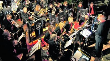 Die Fanfare Brass Band gab im Lauinger Martinsmünster ihr Weihnachtskonzert.