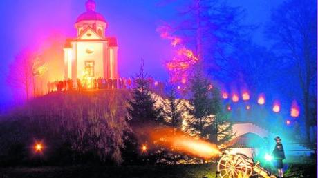 Am Samstag findet um 17 Uhr wieder das traditionelle Neujahrsschießen an der Kissinger Burgstallkapelle statt.