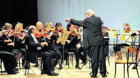 Das Collegium musicum spielte in der Waldorfschule in Landsberg unter der Leitung von Alfons Schmidt. 