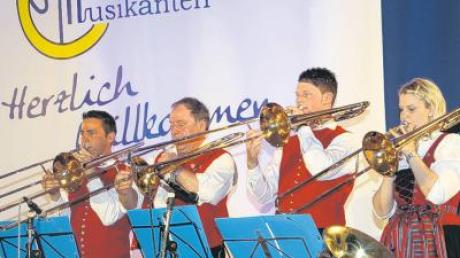 Die Breitenbrunner Musikanten (im Bild) belegten beim musikalischen Wettstreit den zweiten Platz. Das gesamte Bezirksmusikfest war ein voller Erfolg, darüber können sich die Organisatoren wirklich auf die Schultern klopfen.  