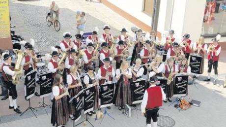 Die Musiker aus Hausen eroberten die Herzen der Polen im Sturm. Am vergangenen Wochenende absolvierten sie einen Auftrittsmarathon im polnischen Partnerlandkreis Gostyn. 