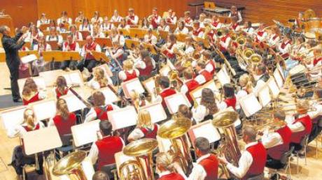Ein abwechslungsreiches Programm präsentieren die jungen Musiker des Bezirksjugendblasorchesters bei ihrem heutigen Konzert in Bad Wörishofen. 