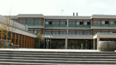 Das Joseph-Bernhart-Gymnasium in Türkheim.