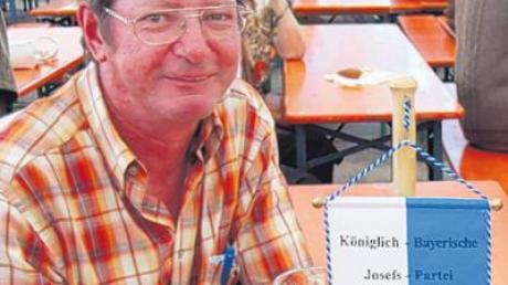 Josef Ziegenaus aus Pfaffenhausen setzt sich als Mitglied der „Königlich Bayerischen Josefspartei“ dafür ein, dass der Josefstag wieder ein Feiertag wird. 