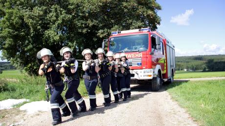 „Die Mädels der Feuerwehr Siebnach ziehen immer an einem Strang“: So hat Jugendwart Tobias Reiber sein Bild betitelt und damit den ersten Preis bei einem Fotowettbewerb gewonnen.