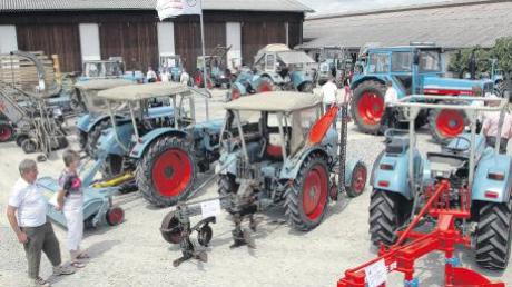 Eicher-Traktoren und -Maschinen in großer Vielfalt, darunter auch aus der „Raubtier-Reihe“, präsentierten die Eicherfreunde Egelhofen. Hunderte von Fans und Oldtimer-Sammlern besuchten die Ausstellung und waren begeistert. 