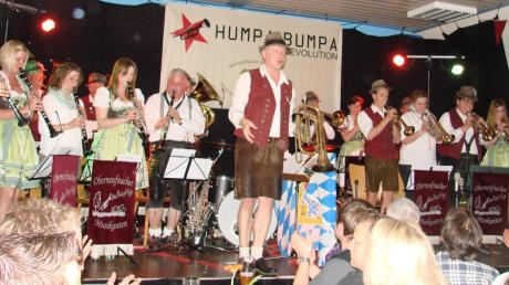 Unter dem Motto „90 Jahre und kein bisschen leise“ feierten die Oberneufnacher Musikanten ihren runden Geburtstag. 	