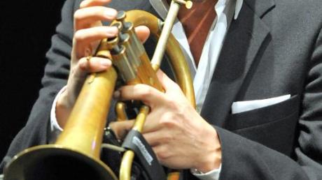 Jazz-Trompeter Till Brönner wird das Jubiläumsfestival eröffnen.  	