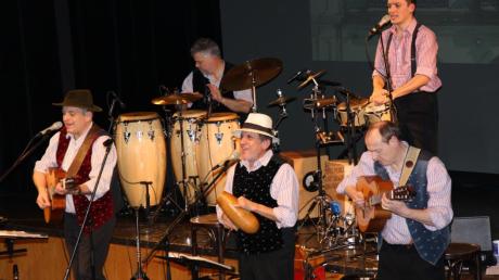 Die CubaBoarischen bringen lateinamerikanische Rhythmen und bayerische Musik gekonnt unter einen Hut.  	