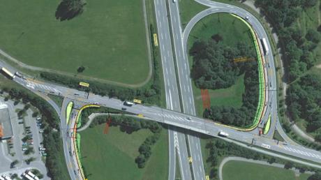 So wollen Staatliches Bauamt und die Autobahndirektion die überlastete Anschlussstelle der A 96 bei Bad Wörishofen ausbauen. Die Skizze zeigt die Stellen, an denen die Auffahrten von einer auf zwei Fahrspuren verbreitert werden. 