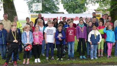 Kinder aus Schulen in Bad Wörishofen, Kirchheim, Türkheim, Markt Wald und Mindelheim haben an dem Fahrradturnier des AMC teilgenommen. 	