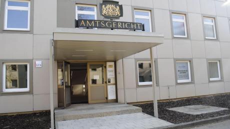 Vor dem Amtsgericht Memmingen mussten sich nun drei Männer wegen gemeinschaftlicher Körperverletzung verantworten.