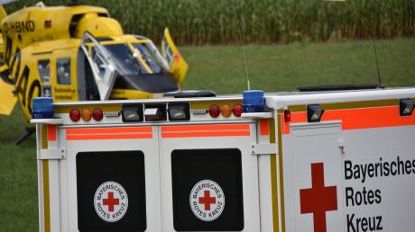 Ein Rettungshubschrauber war im Einsatz, um in Zaisertshofen einen Schwerverletzen ins Krankenhaus zu bringen. 