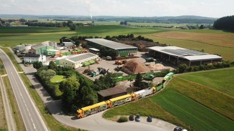 Die Firma KSK Kompostierungs-Service Käßmeyer möchte ihr Gelände in Erkheim erweitern. Das Projekt wurde bei einer Infoveranstaltung vorgestellt.  	