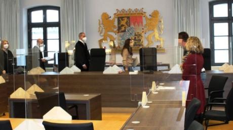 Vor dem Landgericht Memmingen findet der Prozess gegen einen 52-Jährigen statt, der in Wiedergeltingen seinen Nebenbuhler aus Eifersucht ermordet haben soll. 