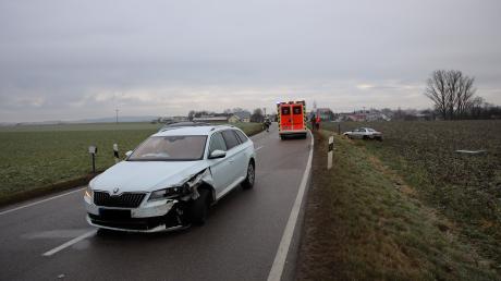Bei dem Unfall zwischen Kammlach und Oberrieden übersah ein Skoda-Fahrer bei einem Überholmanöver den Gegenverkehr.