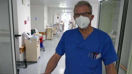 Harald Märkl ist Stationsleiter der Covid-Normalstation am Mindelheimer Krankenhaus. Der Tod eines 46-Jährigen ist ihm im vergangenen Jahr sehr nahegegangen. 	