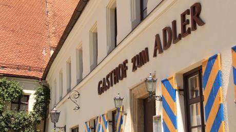Der Gasthof Adler soll in Kirchheim zum Treffpunkt für alle werden. Der Marktplatz davor kommt in der Umfrage jedoch nicht gut weg.