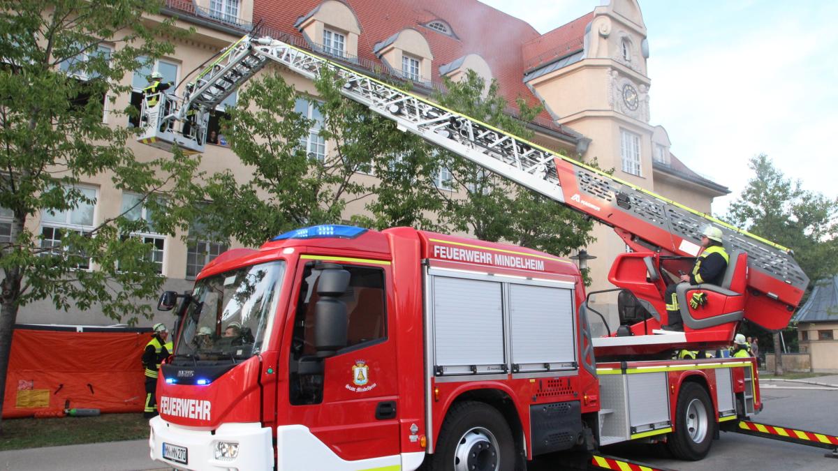 #Mindelheim: Hilferufe aus der Knabenschule bei der Hauptübung der Feuerwehr
