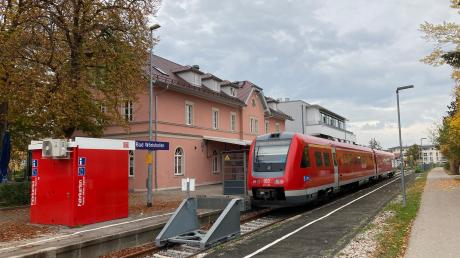 Bad Wörishofens Bahnhof war am Montagabend Schauplatz eines Polizeieinsatzes. 