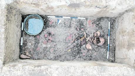 Im Oktober 2021 wurde in Mattsies dieses Kindergrab entdeckt, das rund 1300 Jahre alt ist. Die Hintergründe sind noch immer im Dunkeln.